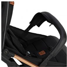 Прогулянкова коляска MoMi ESTELLE black